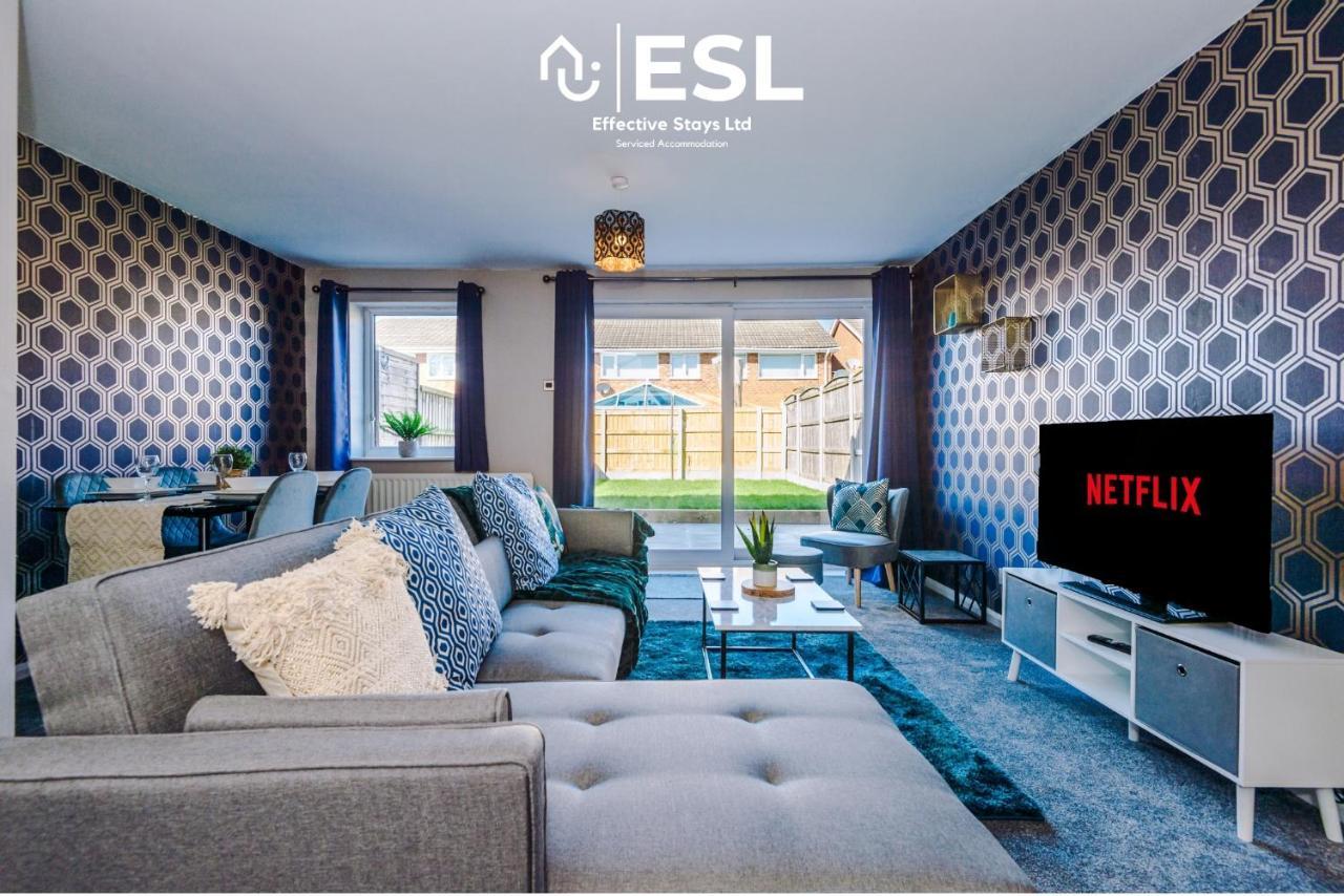 3 Bedroom House With Garden And Driveway Parking - Less Than 10 Mins From Chester City Centre מראה חיצוני תמונה