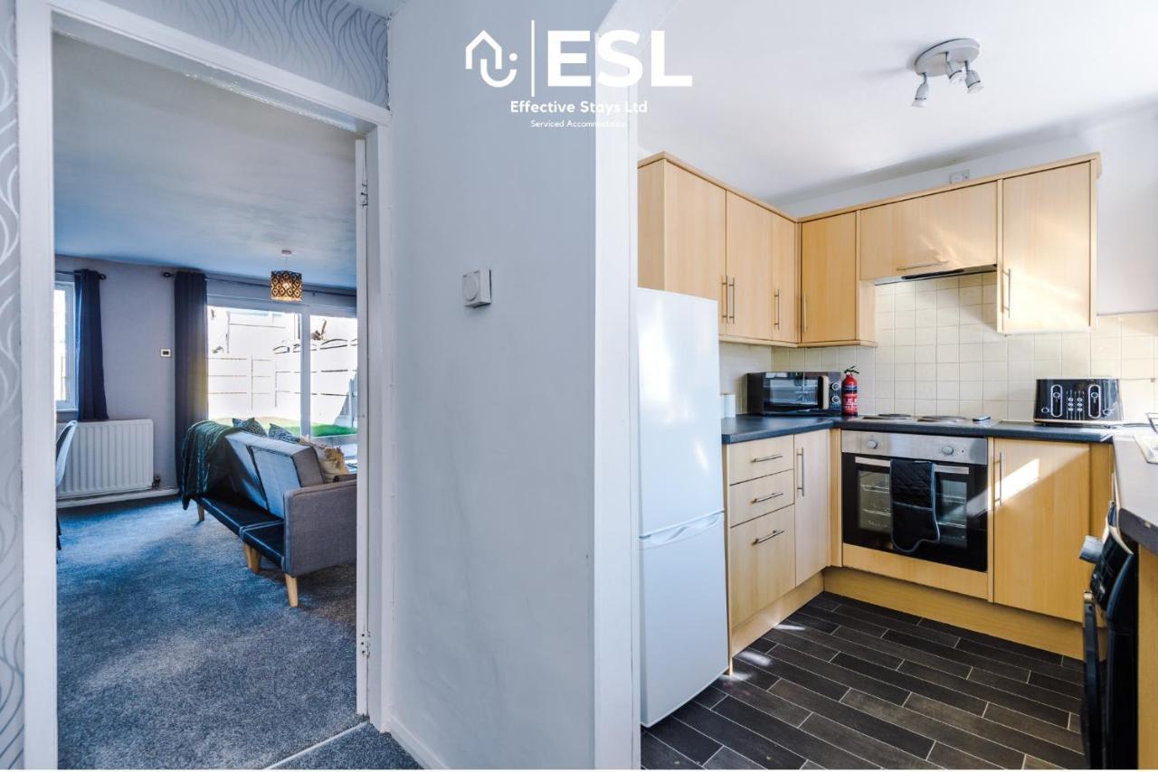 3 Bedroom House With Garden And Driveway Parking - Less Than 10 Mins From Chester City Centre מראה חיצוני תמונה
