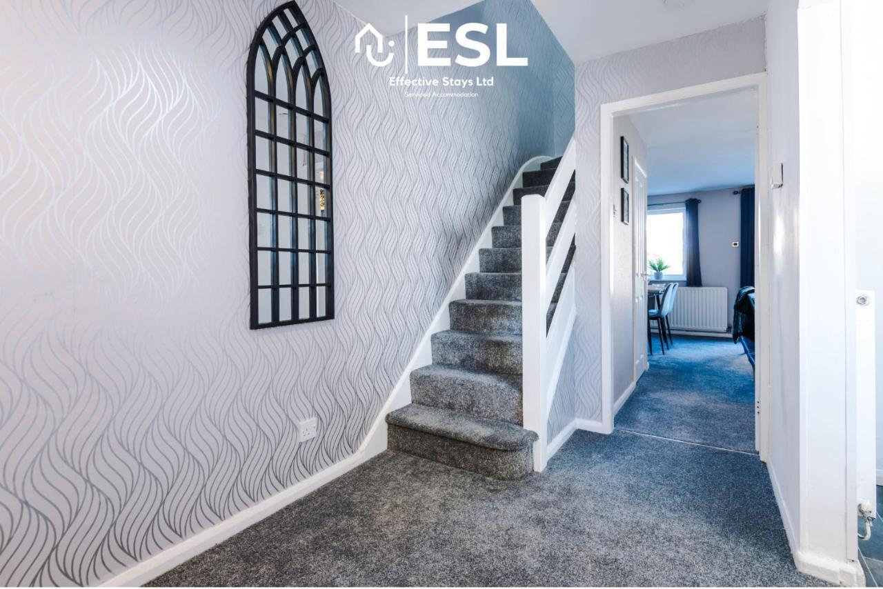 3 Bedroom House With Garden And Driveway Parking - Less Than 10 Mins From Chester City Centre מראה חיצוני תמונה
